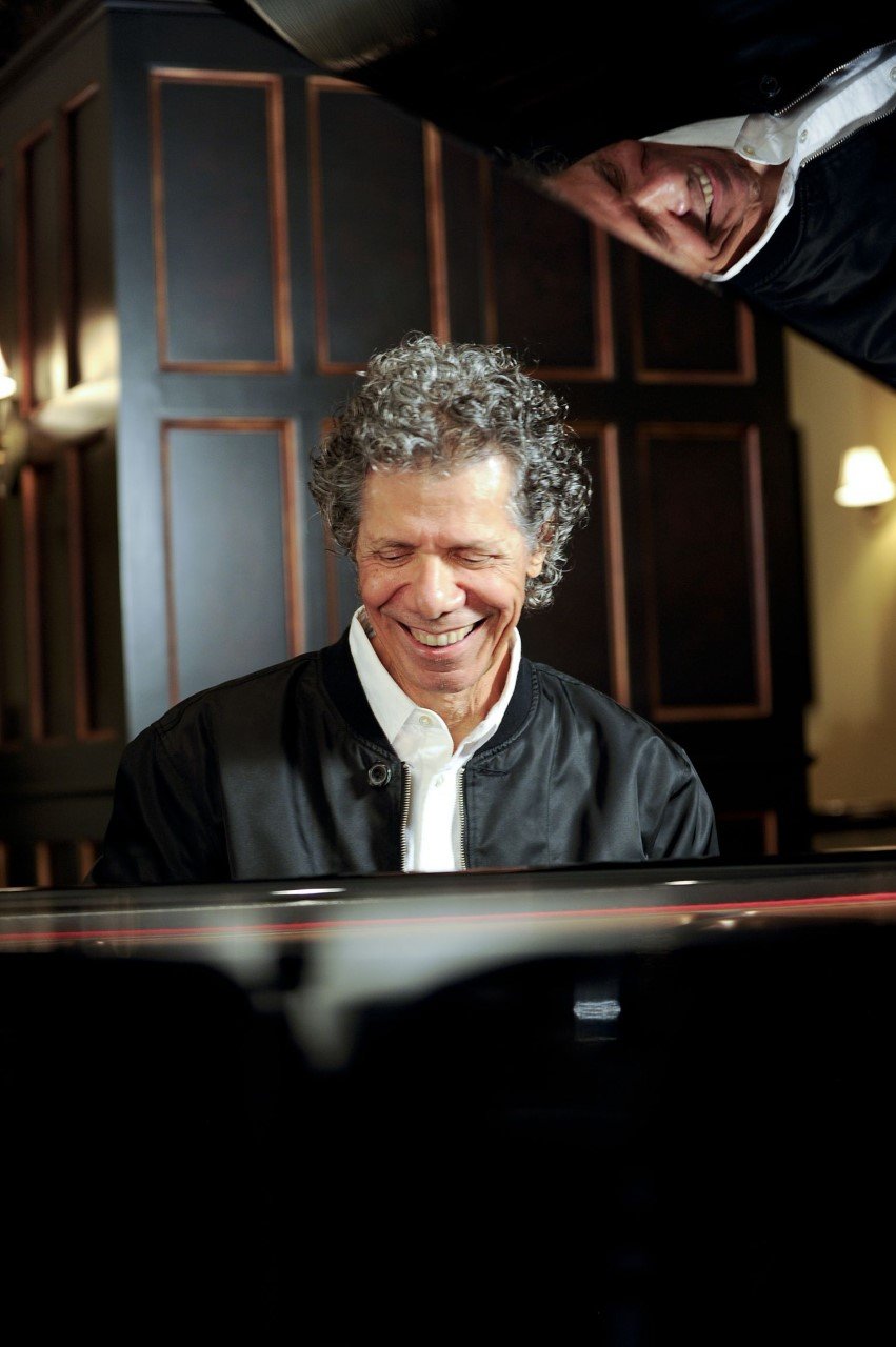 Ο Chick Corea είναι ο μοναδικός μουσικός που έχει κερδίσει τα περισσότερα Latin Grammy Awards και έρχεται στο Μέγαρο Μουσικής στις 7 Απριλίου