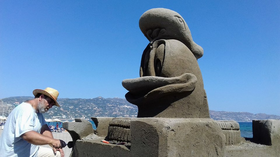 γλυπτο αμμος