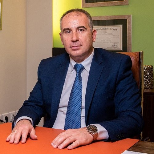 Ο κ. Δημήτριος Γιάλβαλης, επιστημονικός συνεργάτης του Metropolitan General