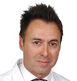 O κ. Ανδρέας Γραββάνης, Διευθυντής της Μονάδας Πλαστικής Επανορθωτικής Μικροχειρουργικής και Αισθητικής Χειρουργικής