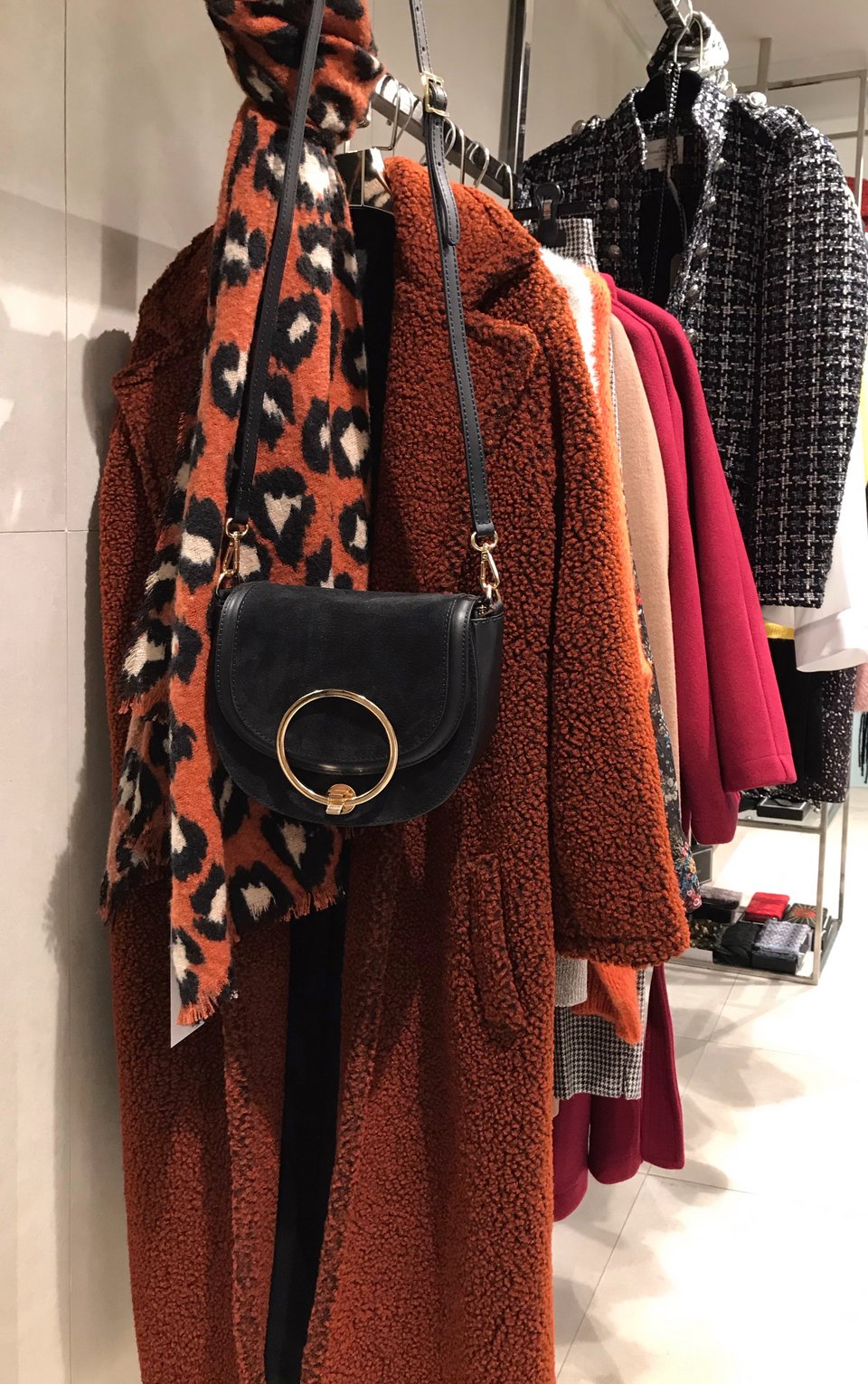 Παλτό σε καφέ χρώμα