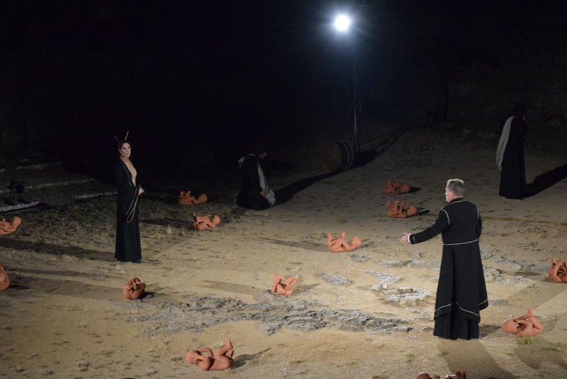 Η Αμαλία Μουτούση ως Ιοκάστη και ο Δημήτρης Λιγνάδης ως Οιδίποδας / Φωτογραφία Δημήτρης Παπαδόπουλος