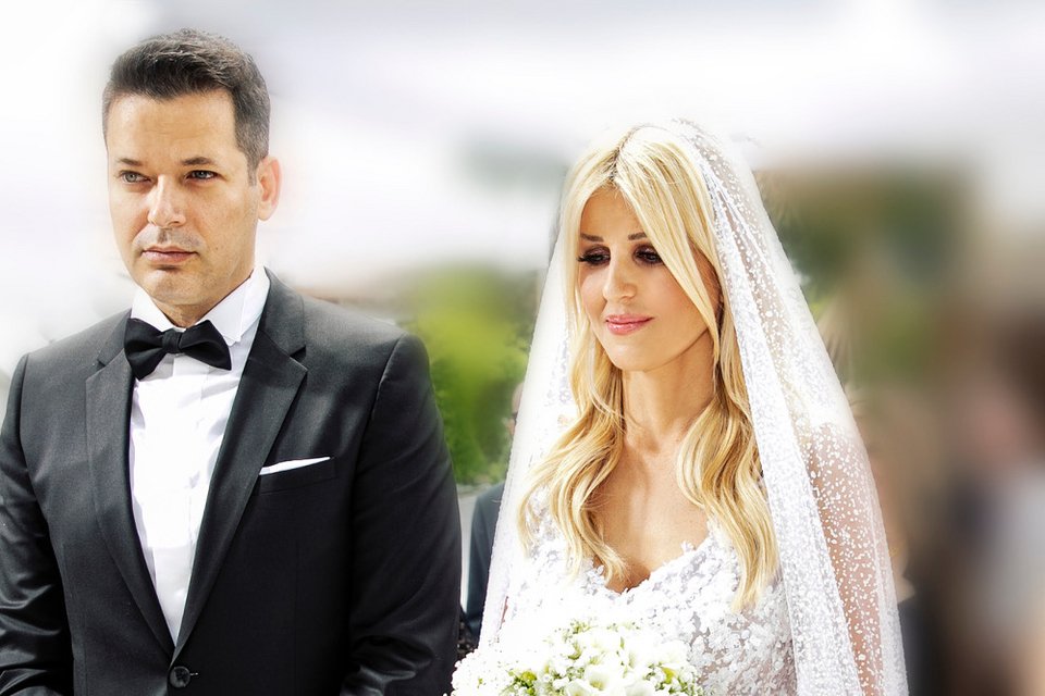 Η Έλενα Ράπτη τρισευτυχισμένη την ημέρα του γάμου της