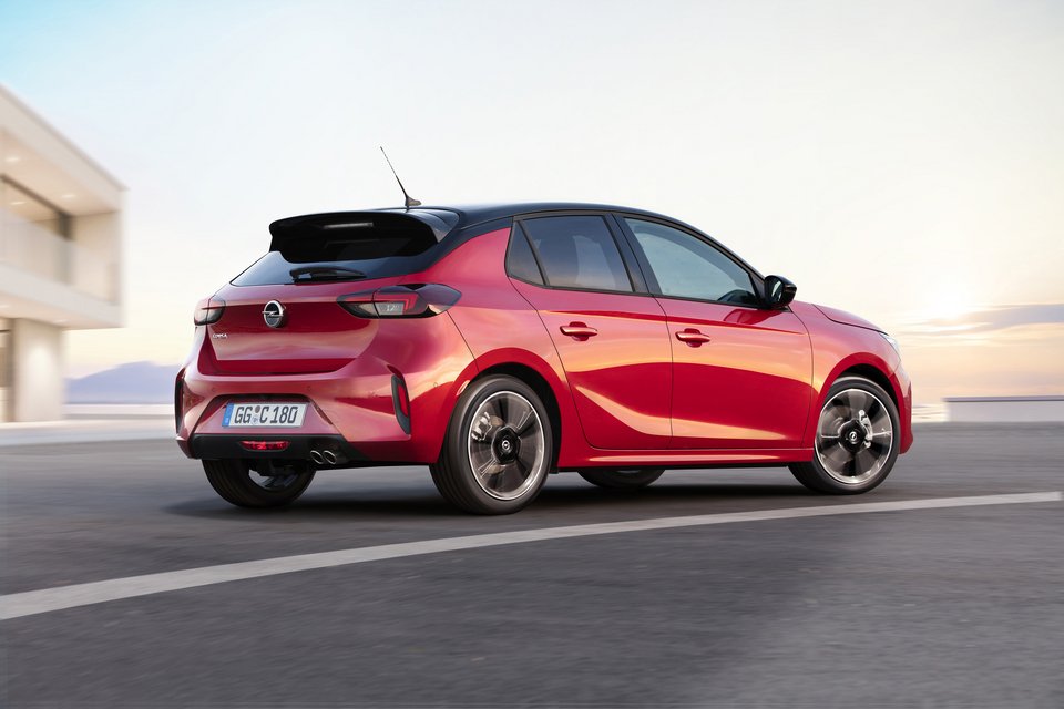 Στη μέση κατανάλωσή του, η Opel ανακοινώνει μέση τιμή από 4.0 έως 4.6 lt./100 km