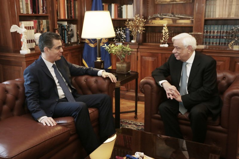 Προεδρικό Μέγαρο, Προκόπης Παυλόπουλος και Λινός Αλέξανδρος Σισιλιάνος στο σαλόνι
