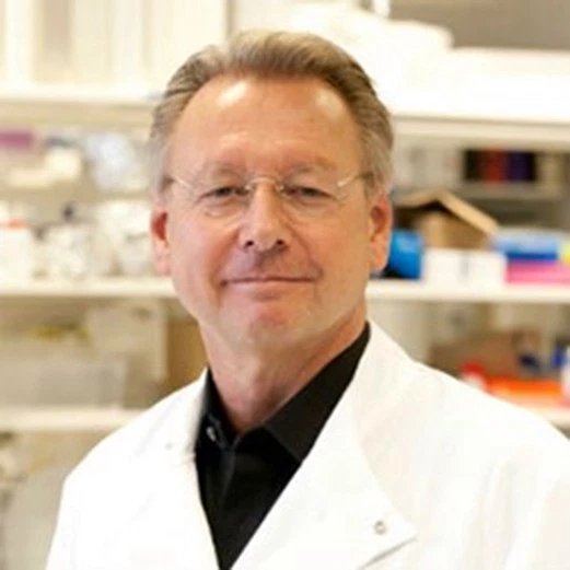 Ο  καθηγητής Πωλ Γουόρκμαν του Ινστιτούτου Έρευνας για τον Καρκίνο (ICR) του Λονδίνου. 