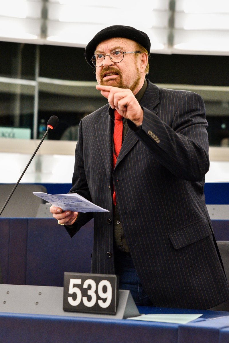 O Stefan Eck