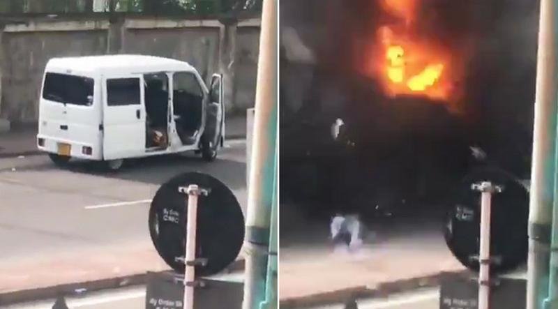 Το λευκό φορτηγάκι πριν και μετά την έκρηξη.