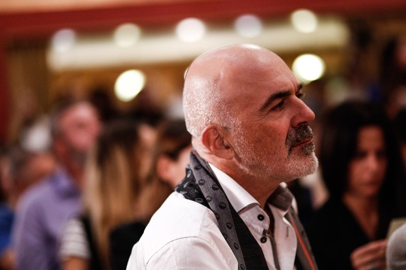 O καλλιτεχνικός διευθυντής του Εθνικού Θεάτρου Στάθης Λιβαθινός / φωτογραφία Νikos Paleologos SOOC