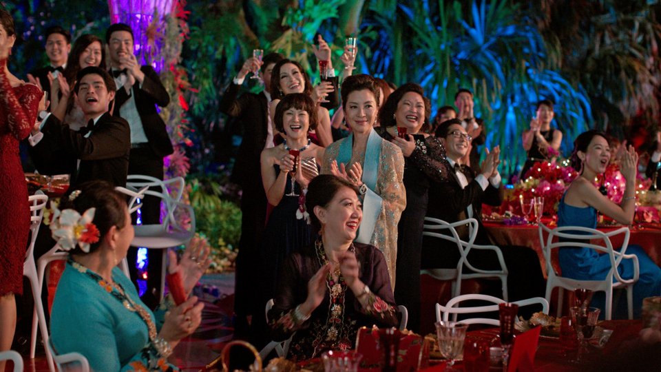 Η ταινία «Τρελά πλούσιοι» με τους Constance Wu και Henry Golding