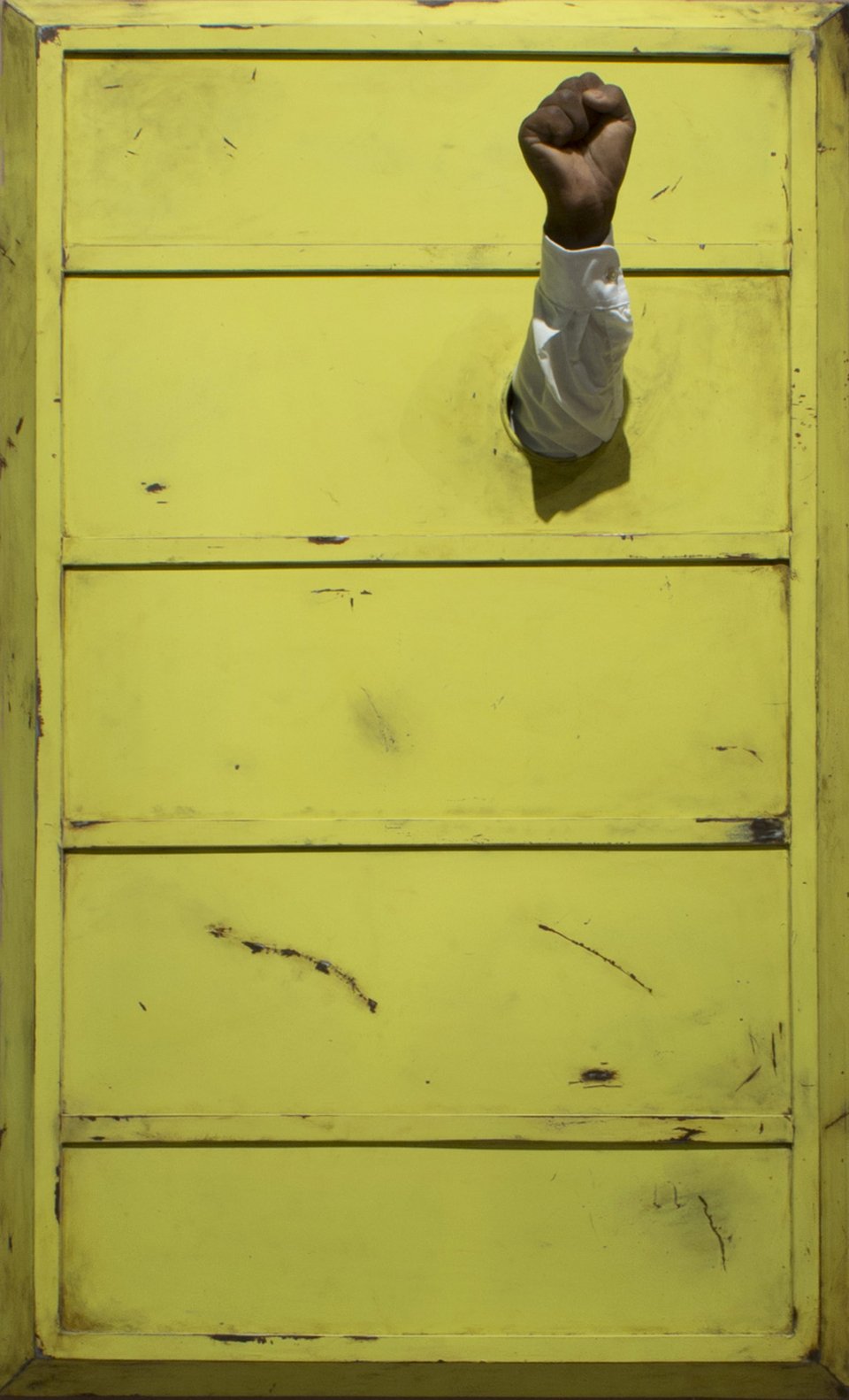 Το έργο Amandla (σημαίνει δύναμη) που δημιούργησε το 2014 Hank Willis Thomas