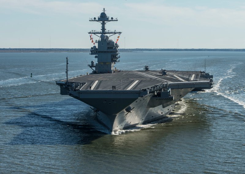 Το αεροπλανοφόρο USS Gerald R. Ford.