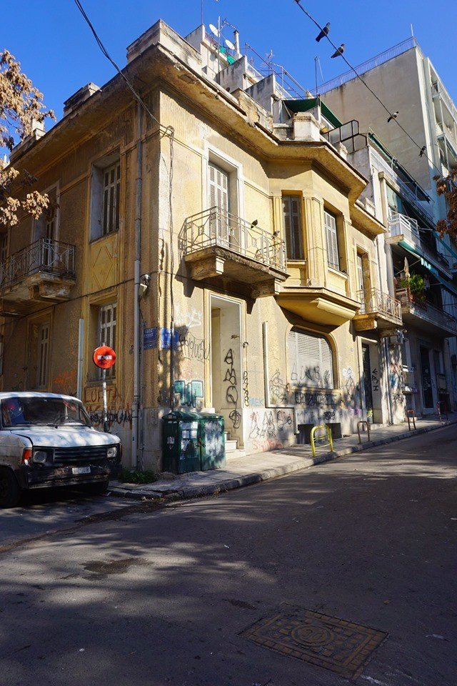 Νεοκλασικό στην πλατεία Βικτωρίας