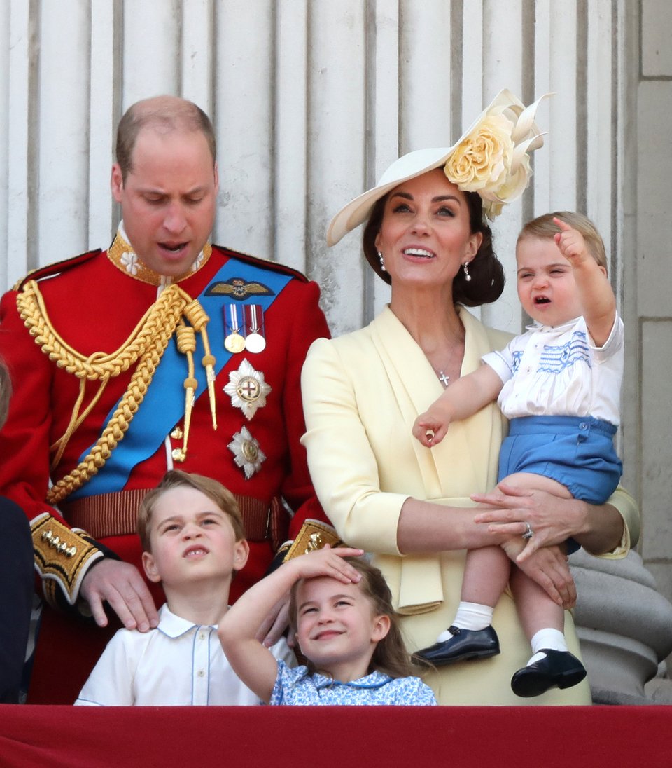 Η οικογένεια των Κέμπριτζ στην εκδήλωση Trooping The Colour