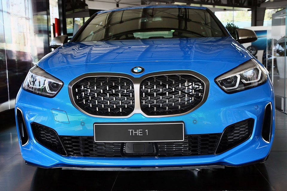 Σπορ, σοφιστικέ και αριστοκρατική η νέα BMW Σειρά 1
