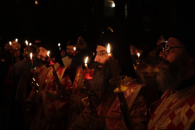 Ανάσταση σε κλίμα κατάνυξης στο Αγιο Ορος