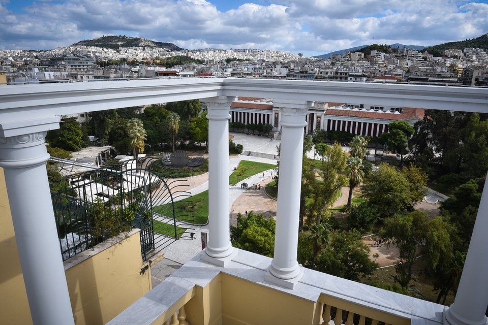 Το Εθνικό Αρχαιολογικό Μουσείο απέναντι ή … across από το Ακροπόλ, και τον νέο φορέα Acropole Across / Eurokinissi Τατιάνα Μπόλαρη