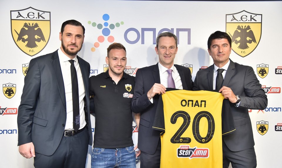 Λυσάνδρου, Μπακάκης, Κόουπ και Ιβιτς