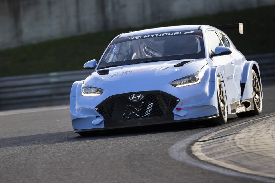 Veloster N ETCR: Το 1ο ηλεκτρικό αγωνιστικό αυτοκίνητο της Hyundai