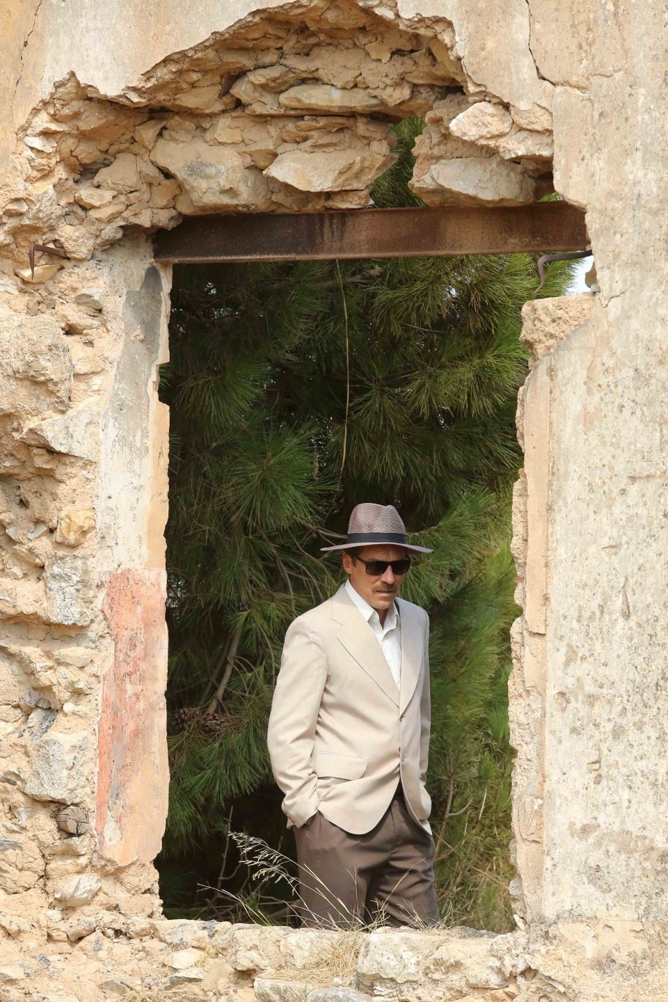 αντρα καπέλο παραθυρο