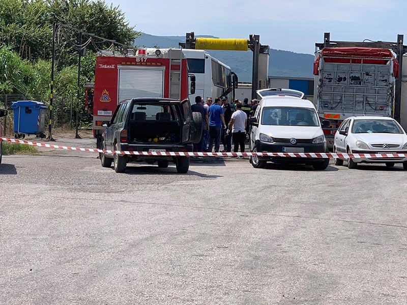 Αστυνομικές δυνάμεις στο σημείο όπου εντοπίστηκε το πτώμα