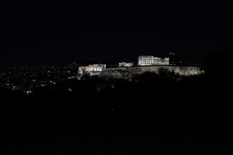 Ο νέος φωτισμός της Ακρόπολης δια χειρός Ελευθερίας Ντεκώ