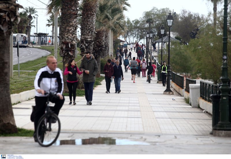 Βόλτες στον Άλιμο/ Φωτογραφία: INTIME News