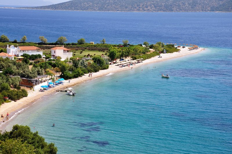 Η ηαραλία του Αγίου Δημητρίου στην Αλόννησο