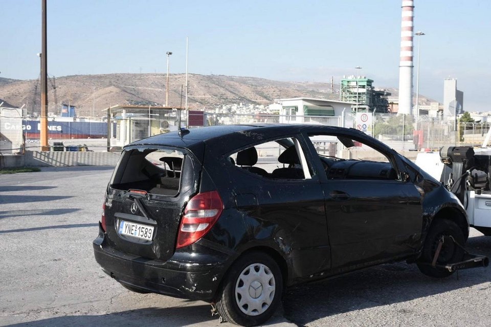 Στο ΙΧ επέβαιναν και δύο σκυλιά το ένα εκ των οποίων σώθηκε κολυμπώντας