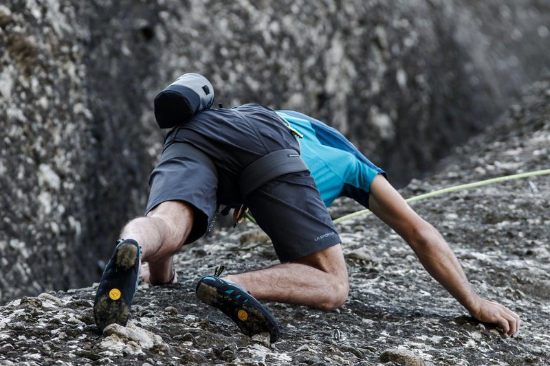 Η προσπάθεια αναρρίχησης είναι δύσκολη και απαιτεί εξαιρετική φυσική κατάσταση 