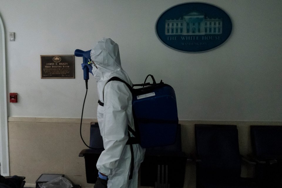 Απολύμανση στον Λευκό Οίκο