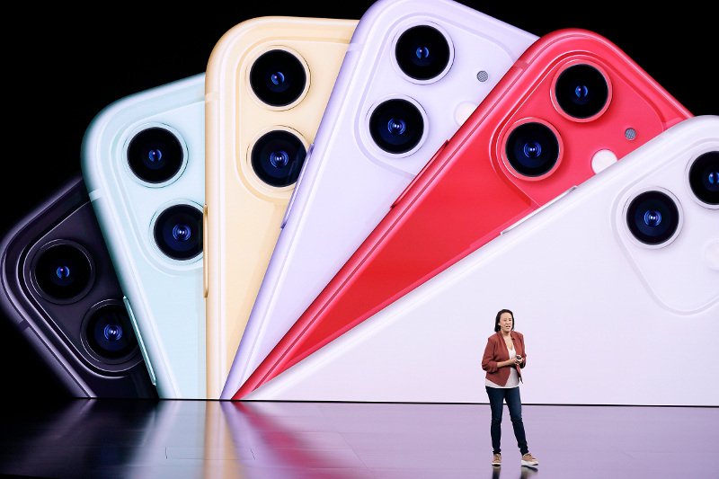 iphone 11 η οικονομική σειρά, σε διάφορα χρώματα