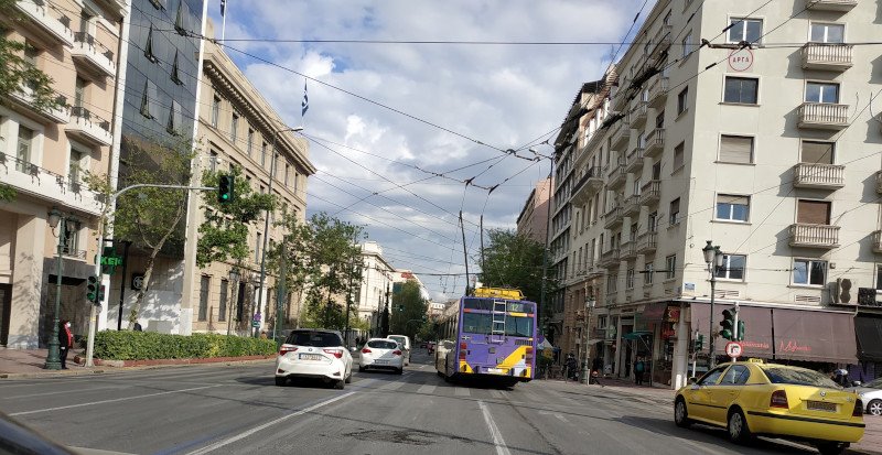 Χωρίς προβλήματα η κίνηση στους δρόμους της Αθήνας στην πρώτη φάση της σταδιακής άρσης των μέτρων
