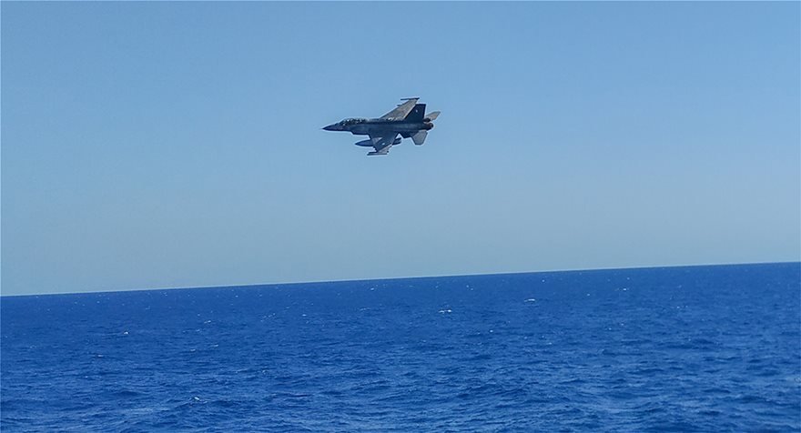 Εικόνες από τις ασκήσεις των Ενόπλων Δυνάμεων Ελλάδας και ΗΑΕ