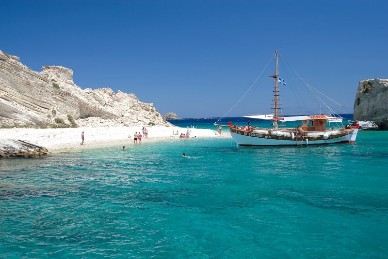 ασπρη παραλία