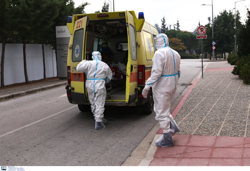 Δύο ασθενείς μεταφέρθηκαν από το «ΑΧΕΠΑ» σε ιδιωτική κλινική