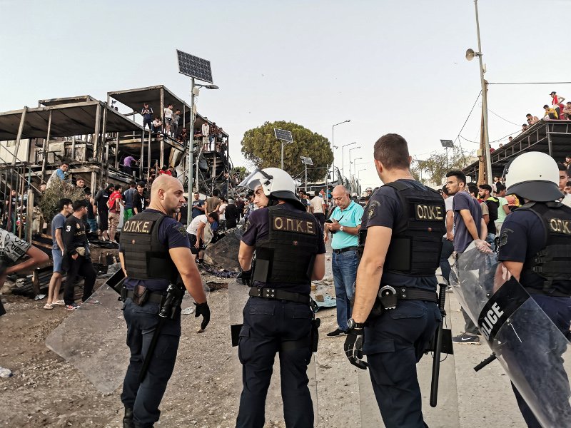 Ισχυρές αστυνομικές δυνάμεις βρέθηκαν στη Μόρια / Φωτογραφία: Intime