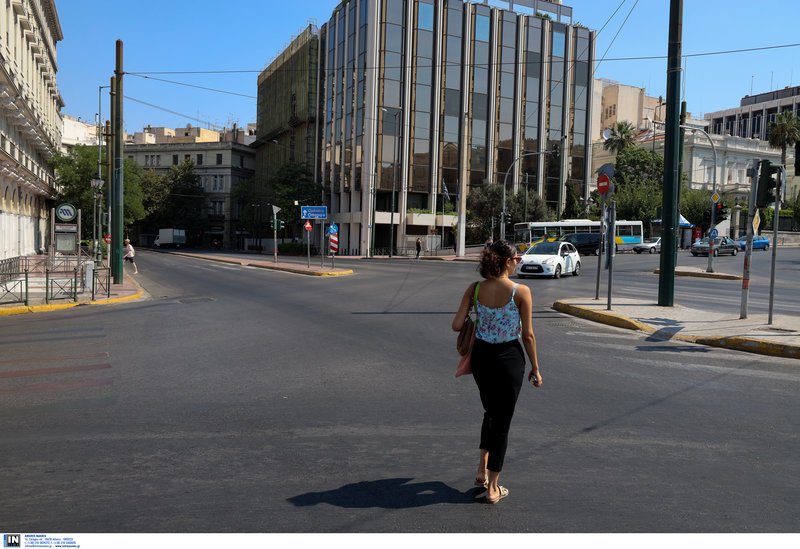 Αδεια η Αθήνα τον Δεκαπενταύγουστο