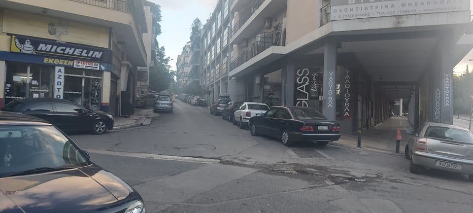 Αδειοι οι δρόμοι της πρωτεύουσας