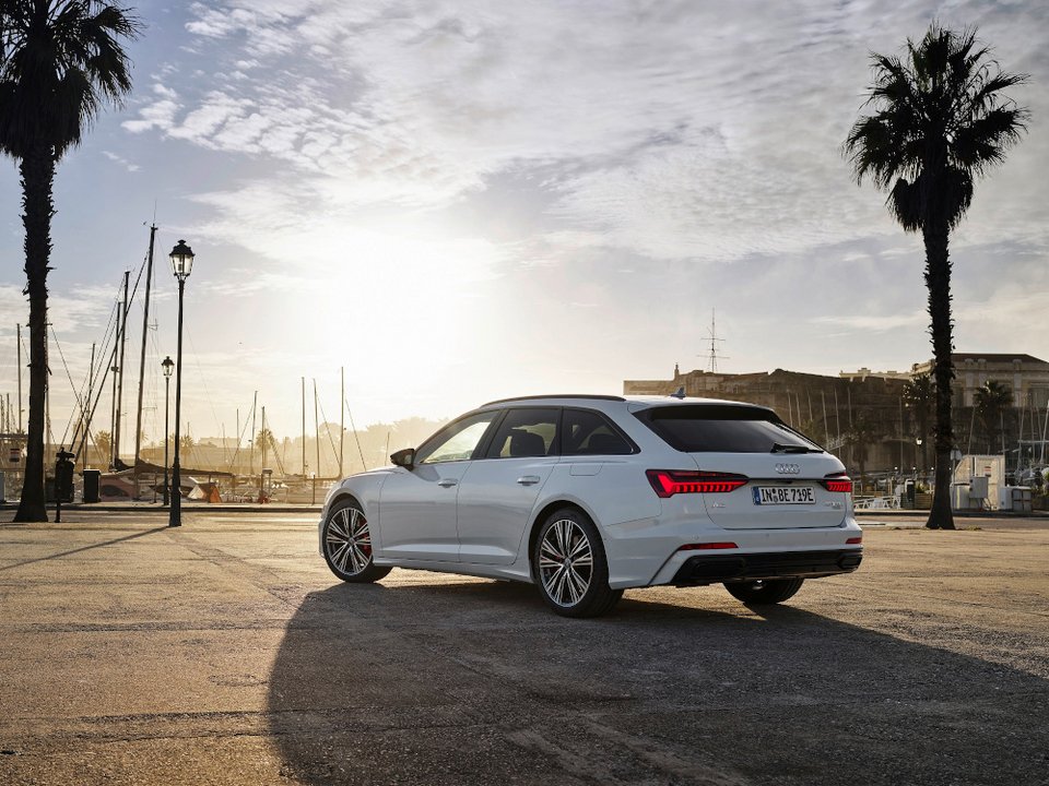 Audi A6 Avant TFSI e quattro: Tο plug-in υβριδικό station wagon