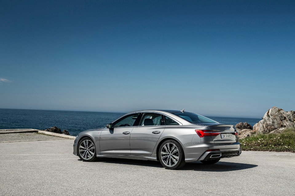 AUDI A6 πλάι