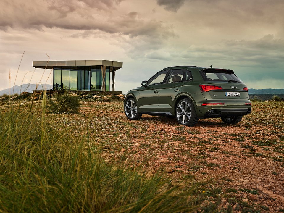 H Audi παρουσιάζει το ανανεωμένο Q5