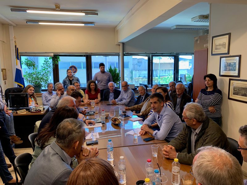 Από την συνάντηση του Κώστα Μπακογιάννη με εργαζόμενους του δήμου Αθηναίων