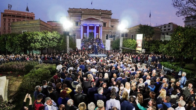 Η κεντρική προεκλογική ομιλία του Κώστα Μπακογιάννη στην Αθήνα -Φωτογραφία: EUROKINISSI/ ΓΙΩΡΓΟΣ ΚΟΝΤΑΡΙΝΗΣ
