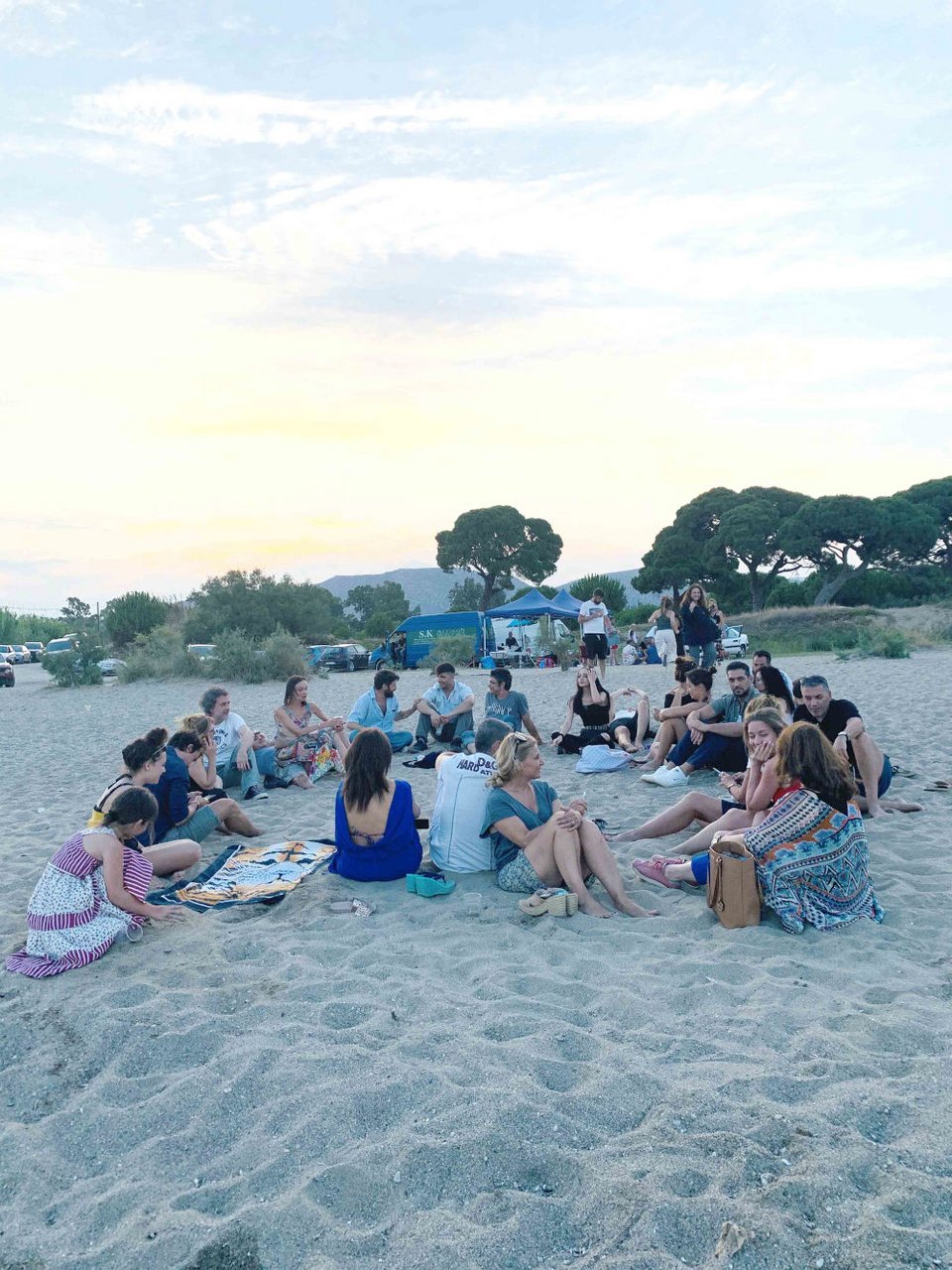 Ένα beach party στον Σχινιά διοργάνωσαν οι συντελεστές της σειράς «Γυναίκα Χωρίς Όνομα»