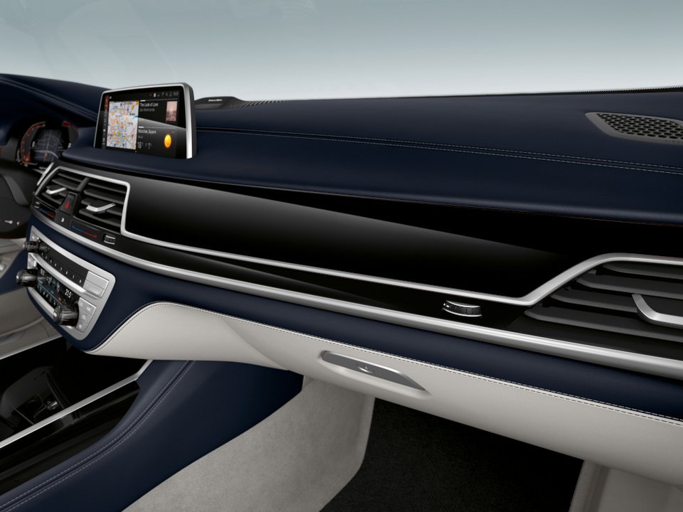 Νέοι εξακύλινδροι κινητήρες για την BMW Σειρά 7