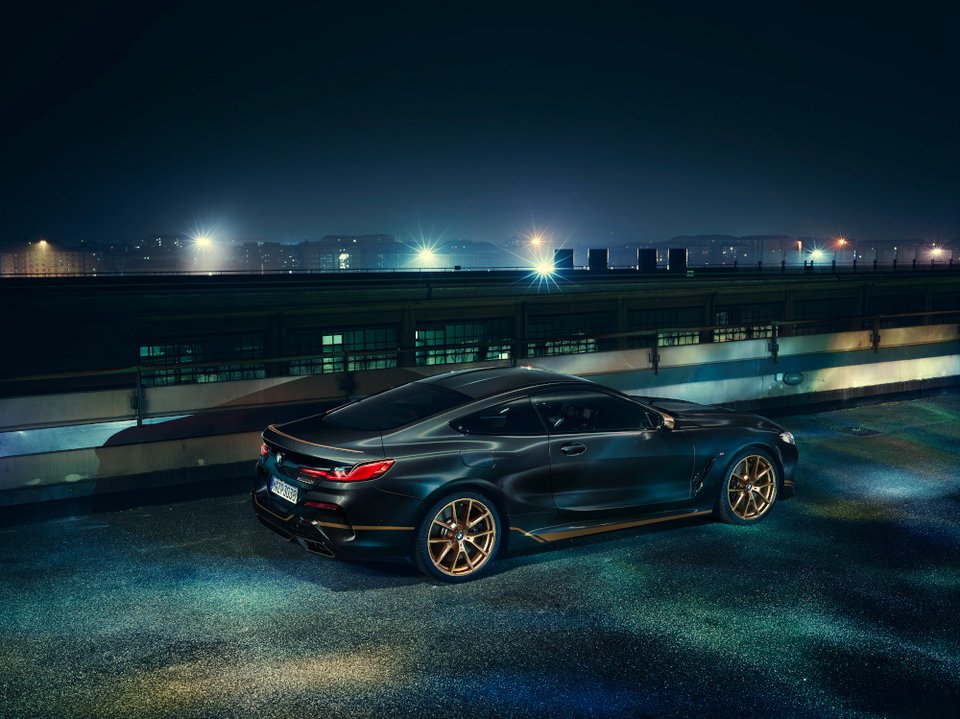 Νέα πολυτελής έκδοση για τη BMW Σειρά 8