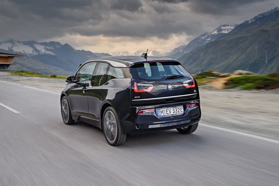 Νέες εκδόσεις για τις ηλεκτρικές BMW i3 & BMW i3s