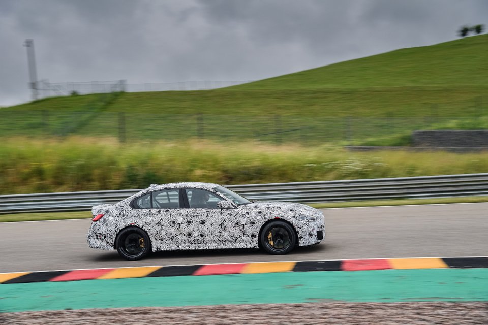 Οι νέες BMW M3 Sedan και BMW M4 Coupé προσφέρονται σε δύο εκδόσεις ισχύος