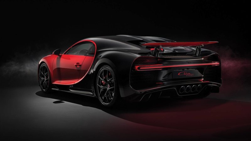 Η βρετανική εκπομπή Top Gear δοκίμασε τη Bugatti Chiron στην πίστα καταγράφοντας τελική ταχύτητα 420 χλμ./ώρα.